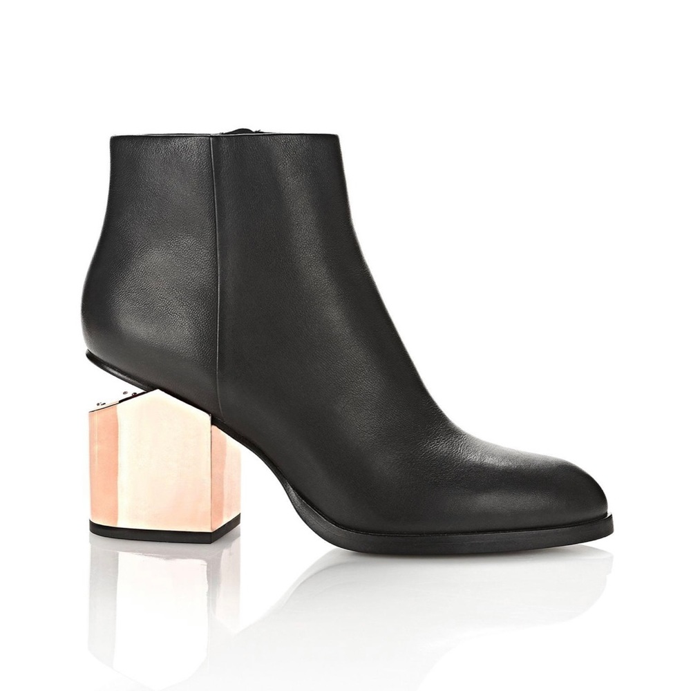NEW💎 Alexander Wang leather Gabi bootie with rose gold meta